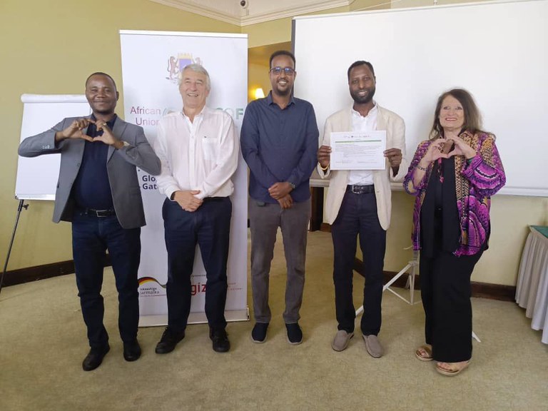 Love symbol.jpg Love symbol.jpg